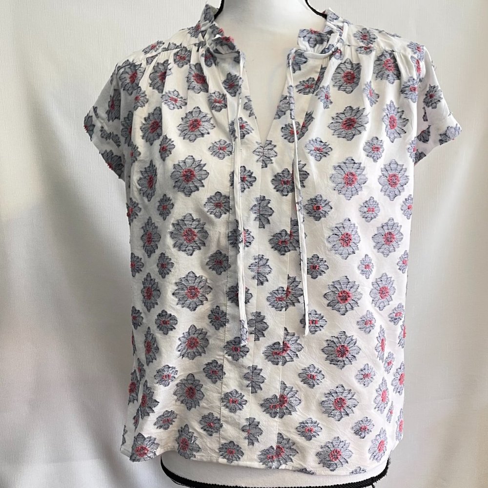 NWT LOFT FLORAL BOXY FLORAL EMBROIDERY TOP SMALL